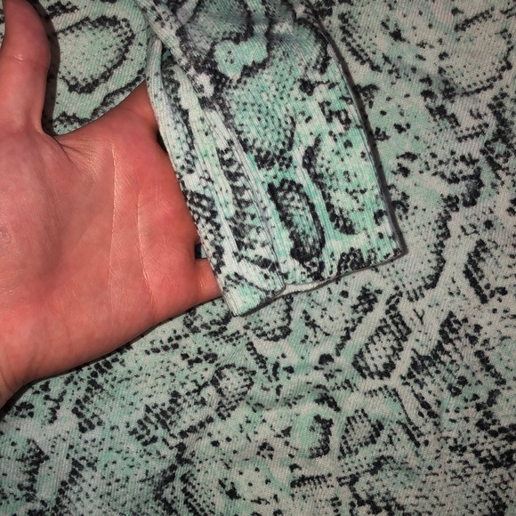 Apt. 9 snakeskin print sweater - Picture 3 of 4